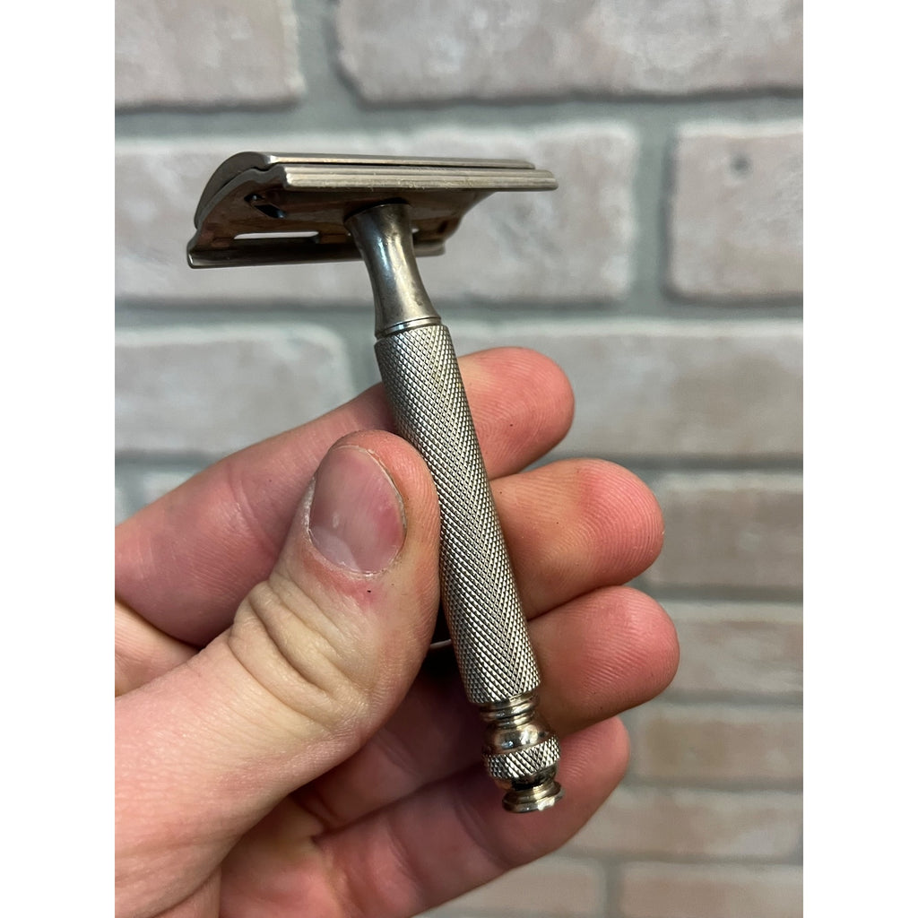 1955 A3 Gillette Ball Tech Double Edge Safety Razor in Original Box & Sleeve