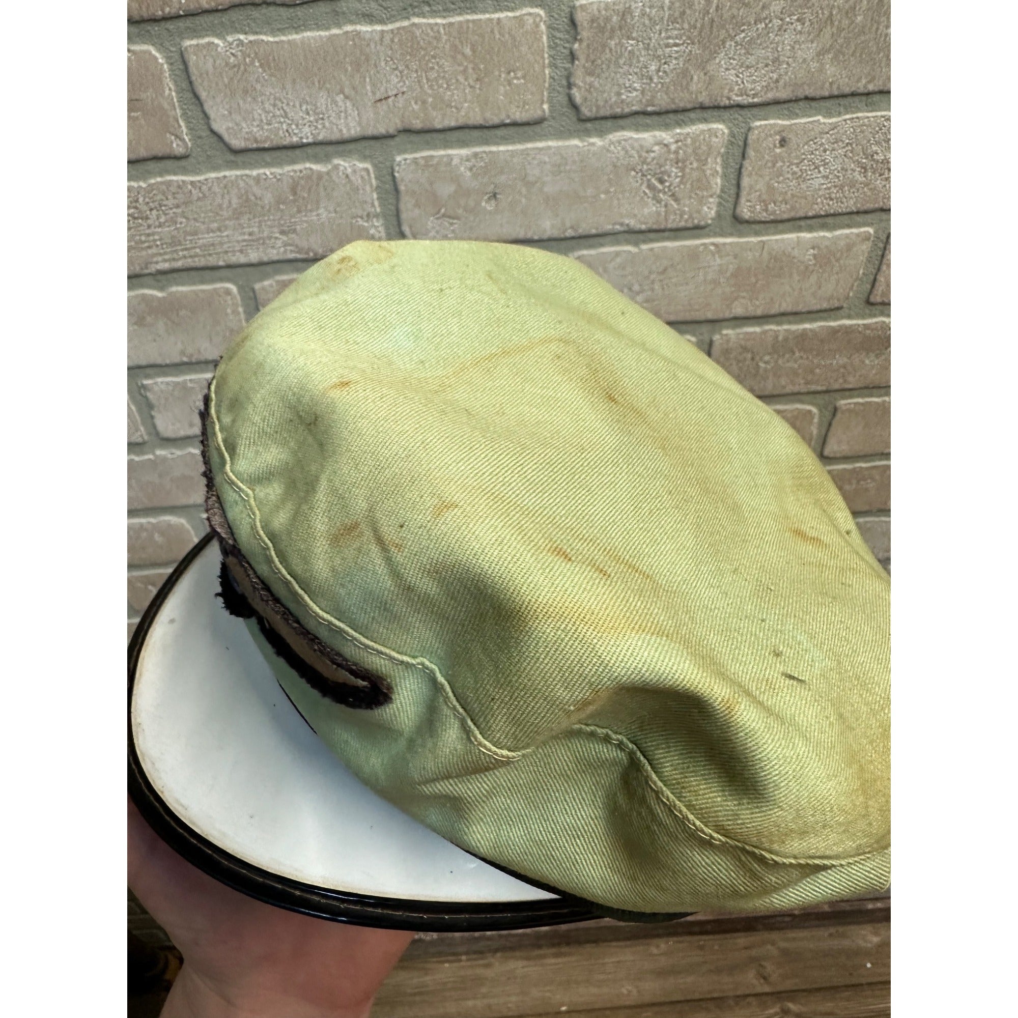 VINTAGE 1950'S MOTORCYCLE WHEEL & WINGS CLUB CAPTAINS CAP HAT HARLEY - WOMENS?