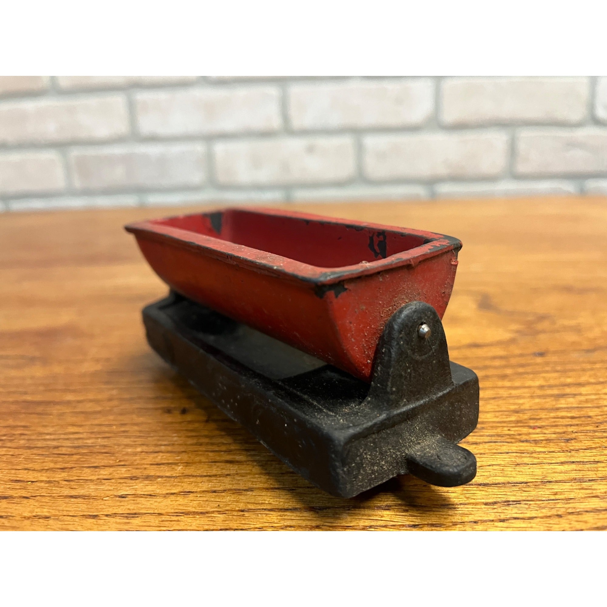 Vintage Auburn Rubber Corp Side Dump Train Railroad Car Red Black - As-Is