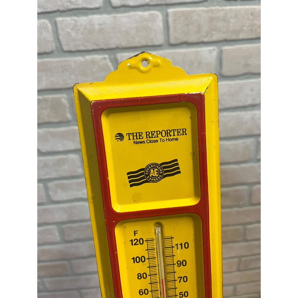 Vintage The Reporter Newspaper Advertising Thermometer Sign Fond du Lac Wisconsin