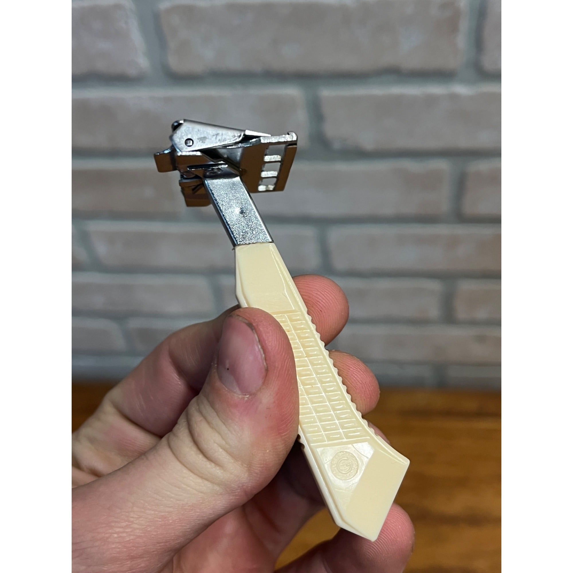 GEM Featherweight Vintage Single Edge Safety Razor w/ Original Box