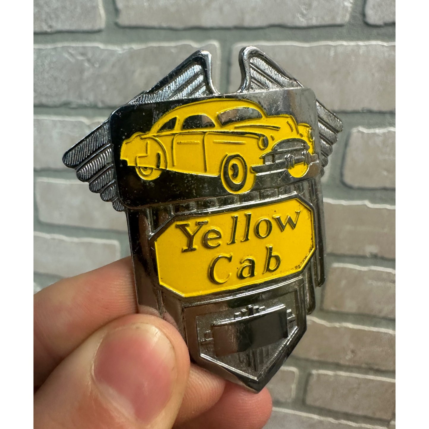 Early Vintage 1930s/40s Enamel Yellow Cab Taxi Driver Pin Badge Emblem