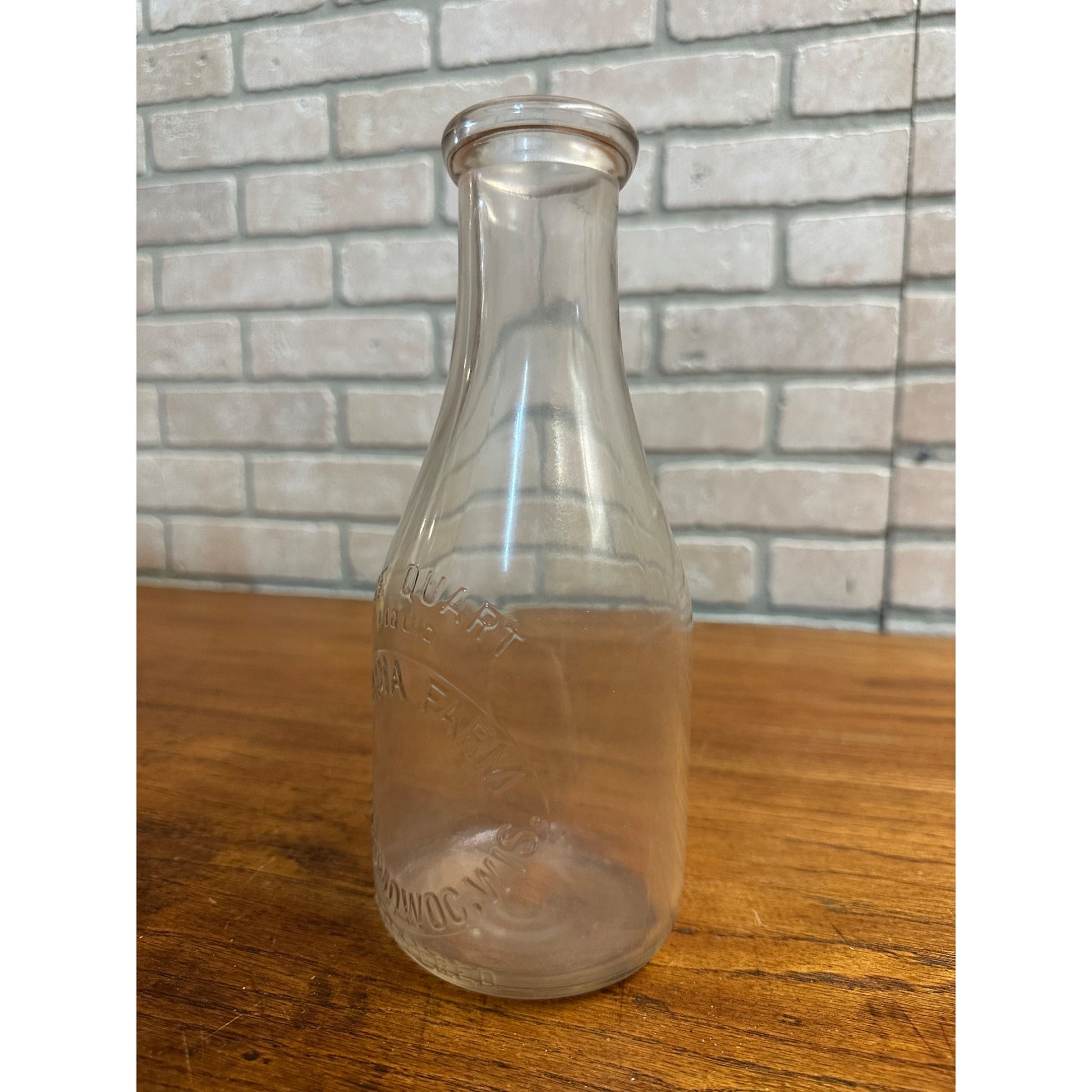 Vintage Quart Milk Bottle Acacia Farm Dairy Oconomowoc Wisconsin Embossed