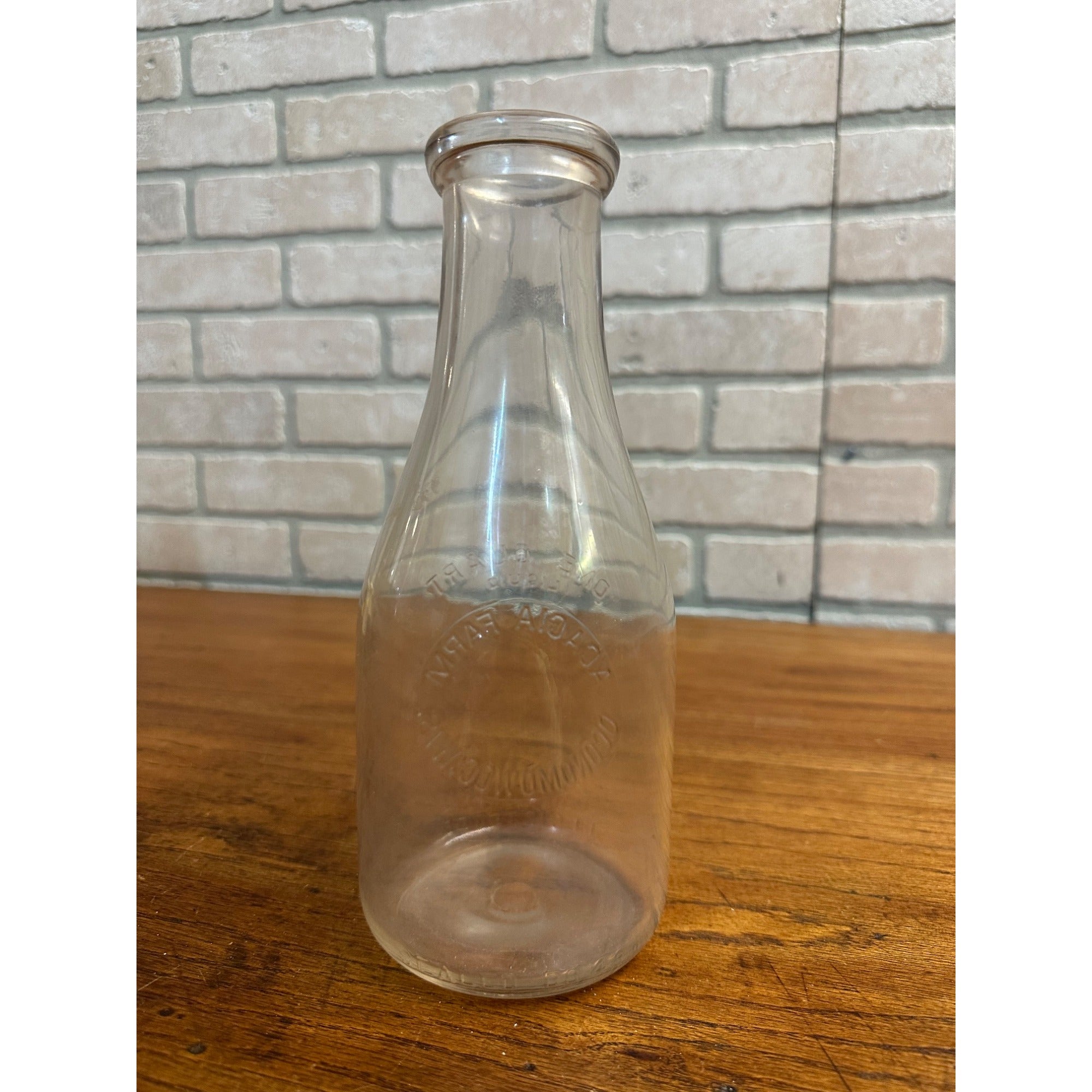 Vintage Quart Milk Bottle Acacia Farm Dairy Oconomowoc Wisconsin Embossed