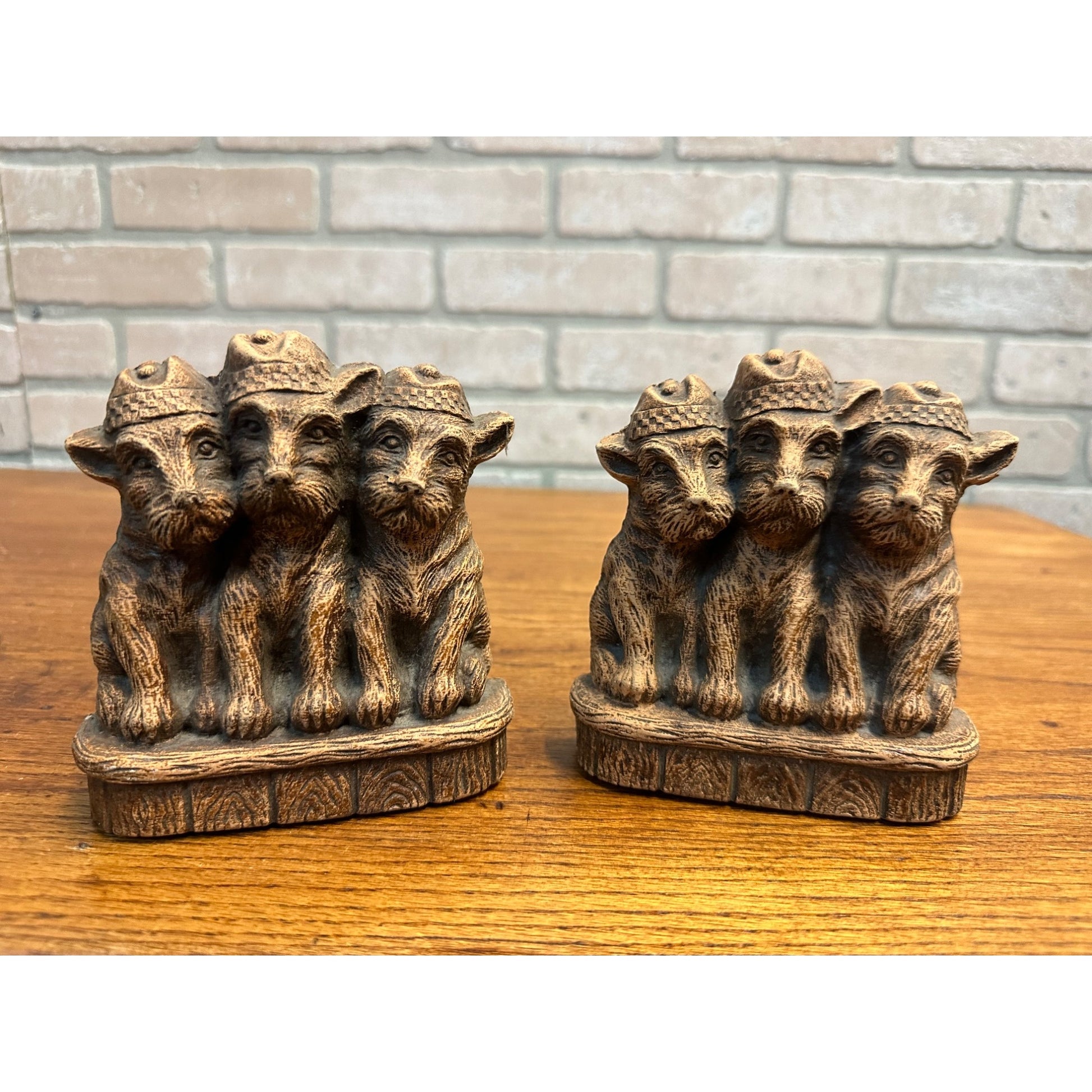 Vintage Syroco Ornawood Book Ends Pair Dogs Three Scottie Terriers w/ Hats