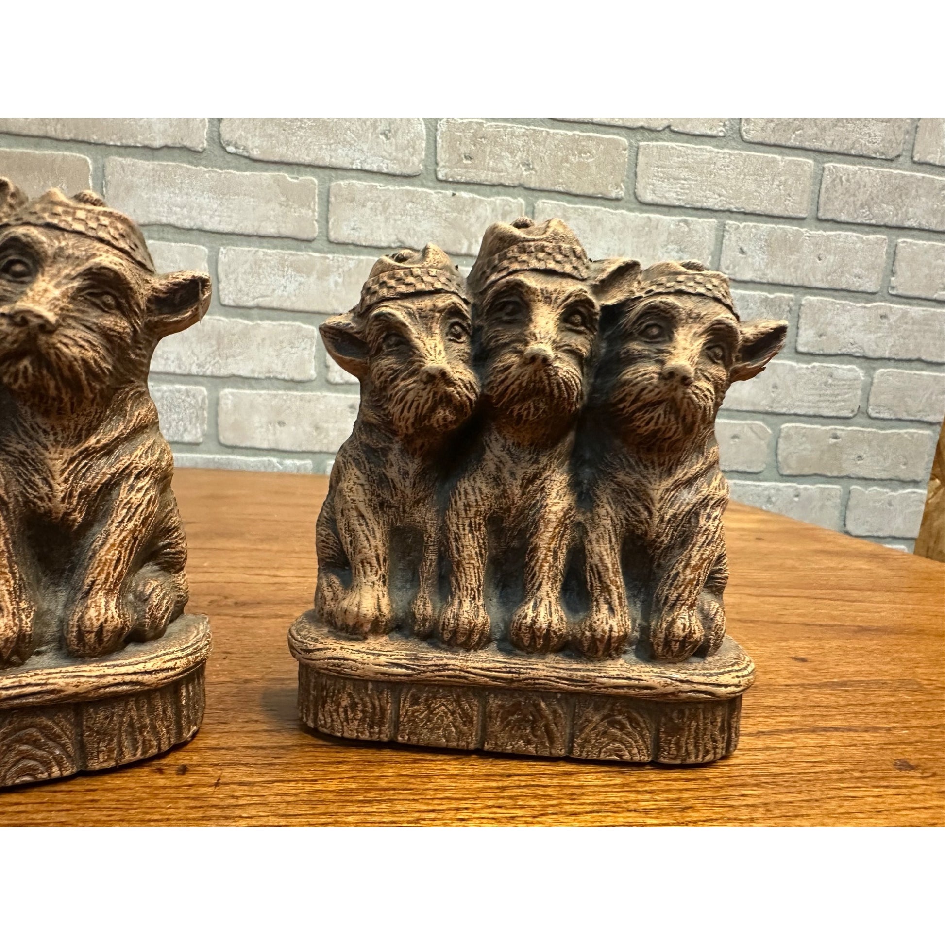 Vintage Syroco Ornawood Book Ends Pair Dogs Three Scottie Terriers w/ Hats