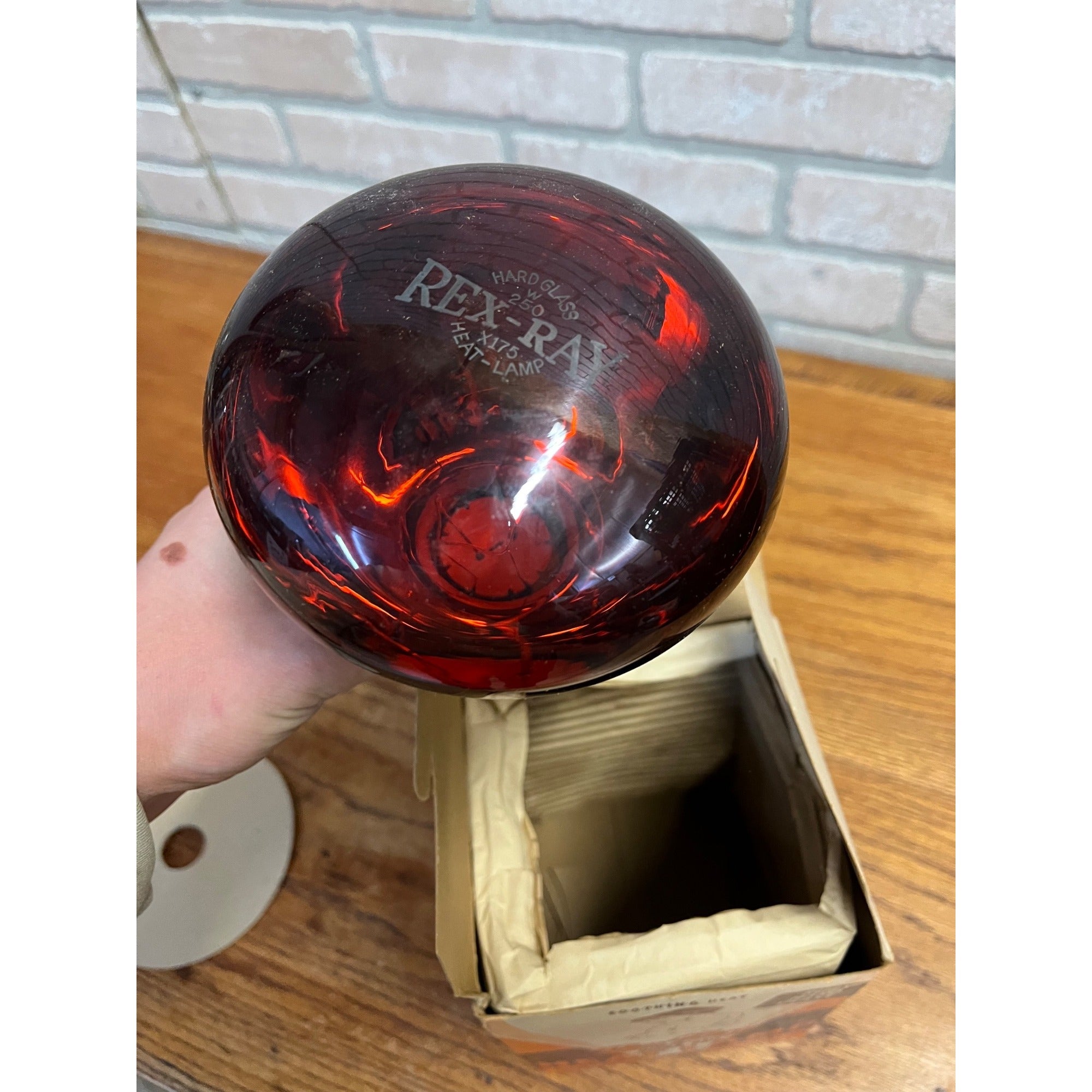 Vintage Rex-Ray Infa-Red 1950s 60s Heat Tanning Lamp Bulb Box Retro Prop Display