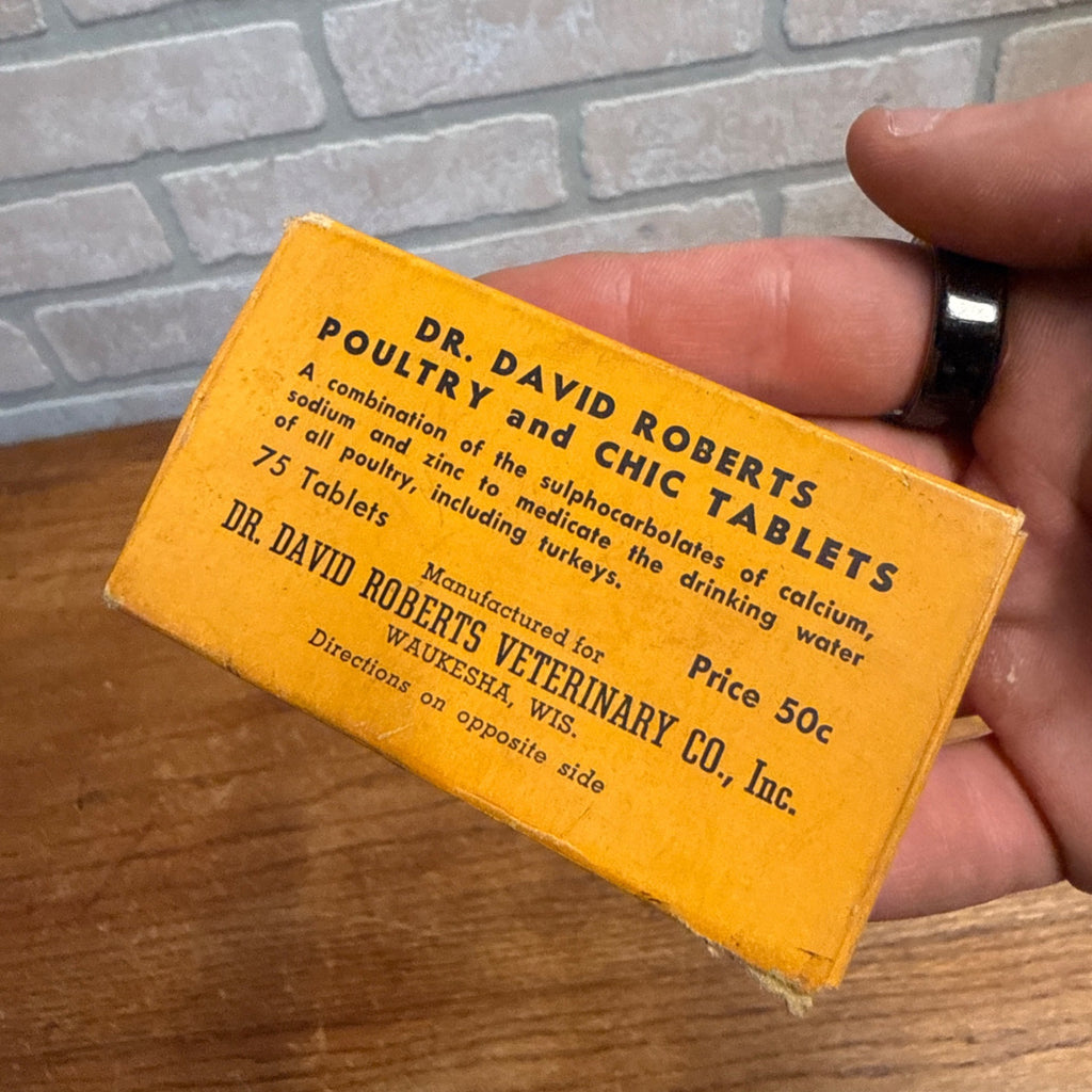 Vintage Dr David Roberts Poultry Chic Tablets Veterinarian Medicine Waukesha Wis