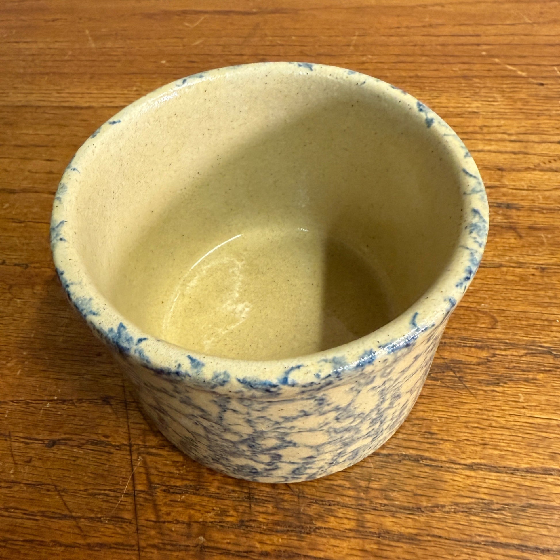 Ransbottom Small Spongeware Stoneware Butter Crock Speckled Roseville