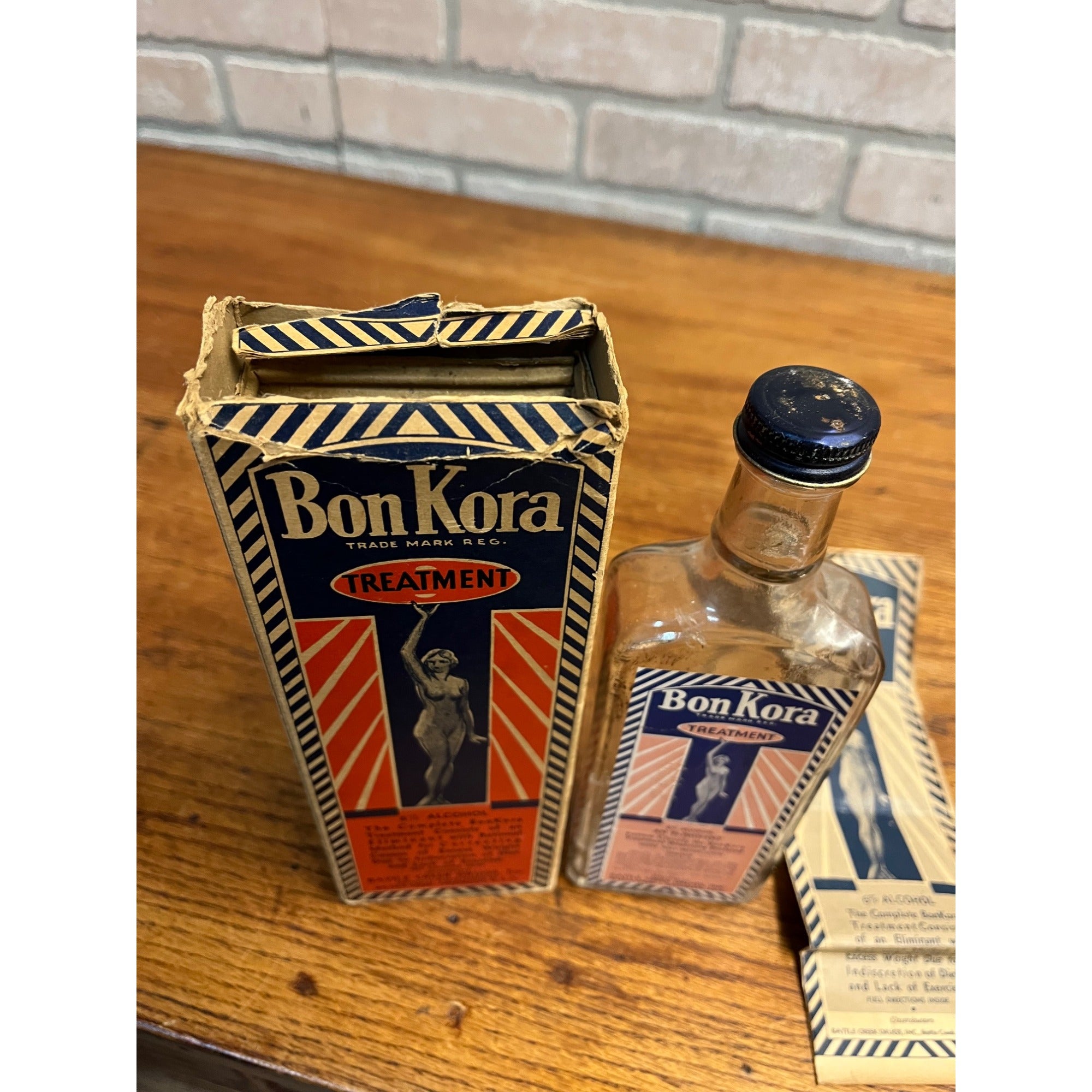 Vintage 1930s Art Deco Bon Kora Medicine Bottle Box Battle Creek MI Advertising
