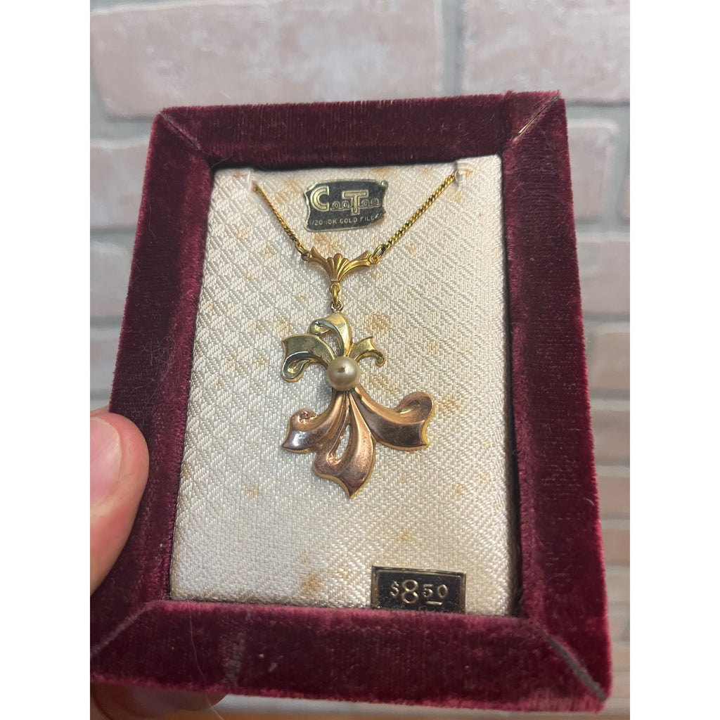 Vintage CeeTee 1/20 10k Gold Filled Necklace Pendant on Store Display Card