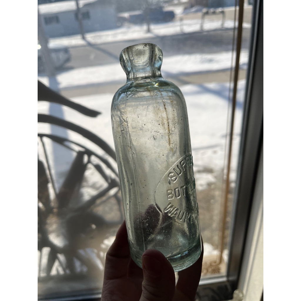 Supreme Bottling Co. Waukesha Wisconsin Soda Bottle Blob Top Hutchinson