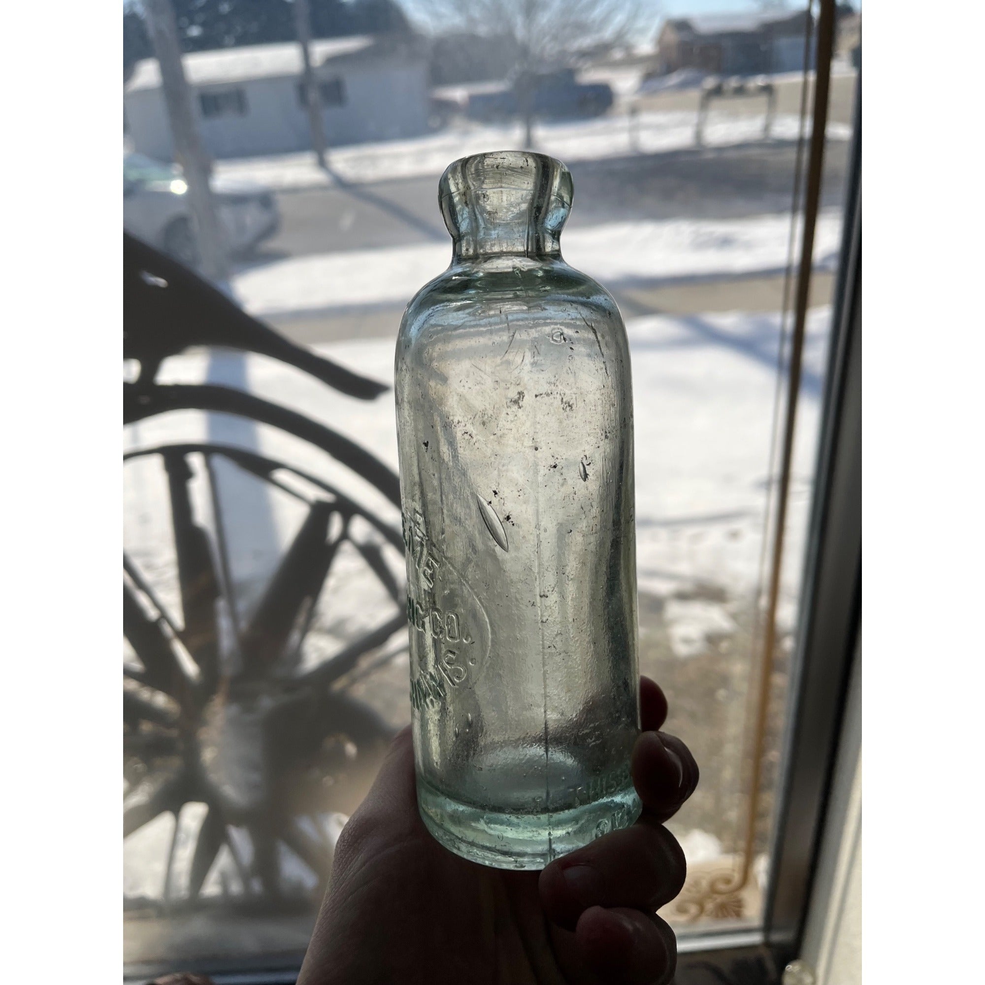 Supreme Bottling Co. Waukesha Wisconsin Soda Bottle Blob Top Hutchinson