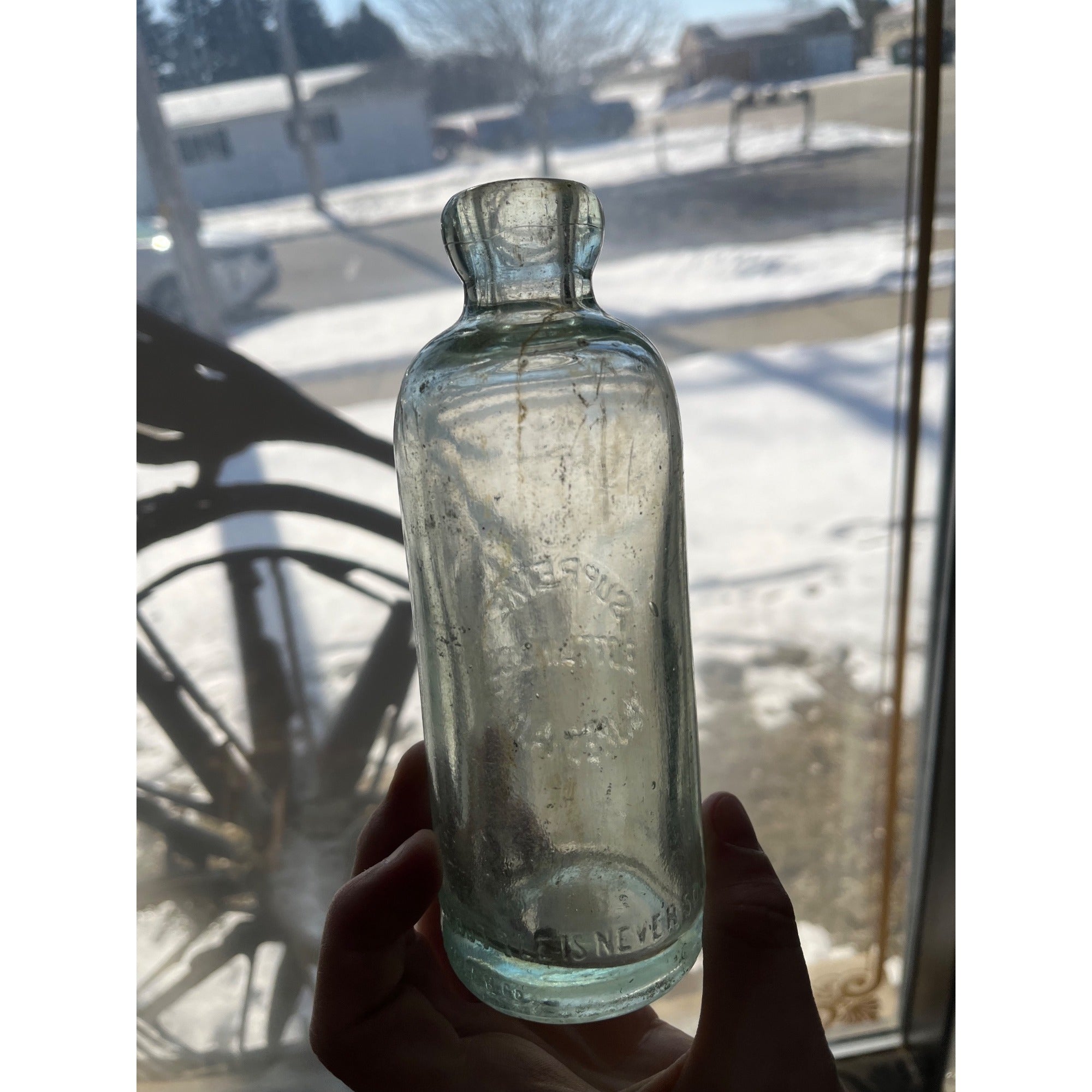 Supreme Bottling Co. Waukesha Wisconsin Soda Bottle Blob Top Hutchinson