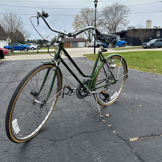 1970s Vintage Schwinn Suburban Men's Bicycle Bike