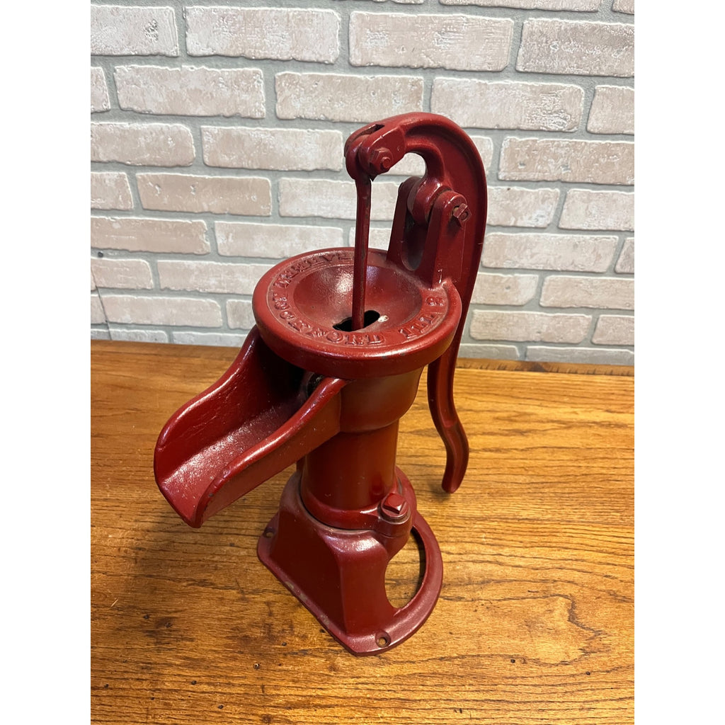 Vintage Red Trahern Pump Co. Cast Iron No. 2 Farm Water Hand Pump