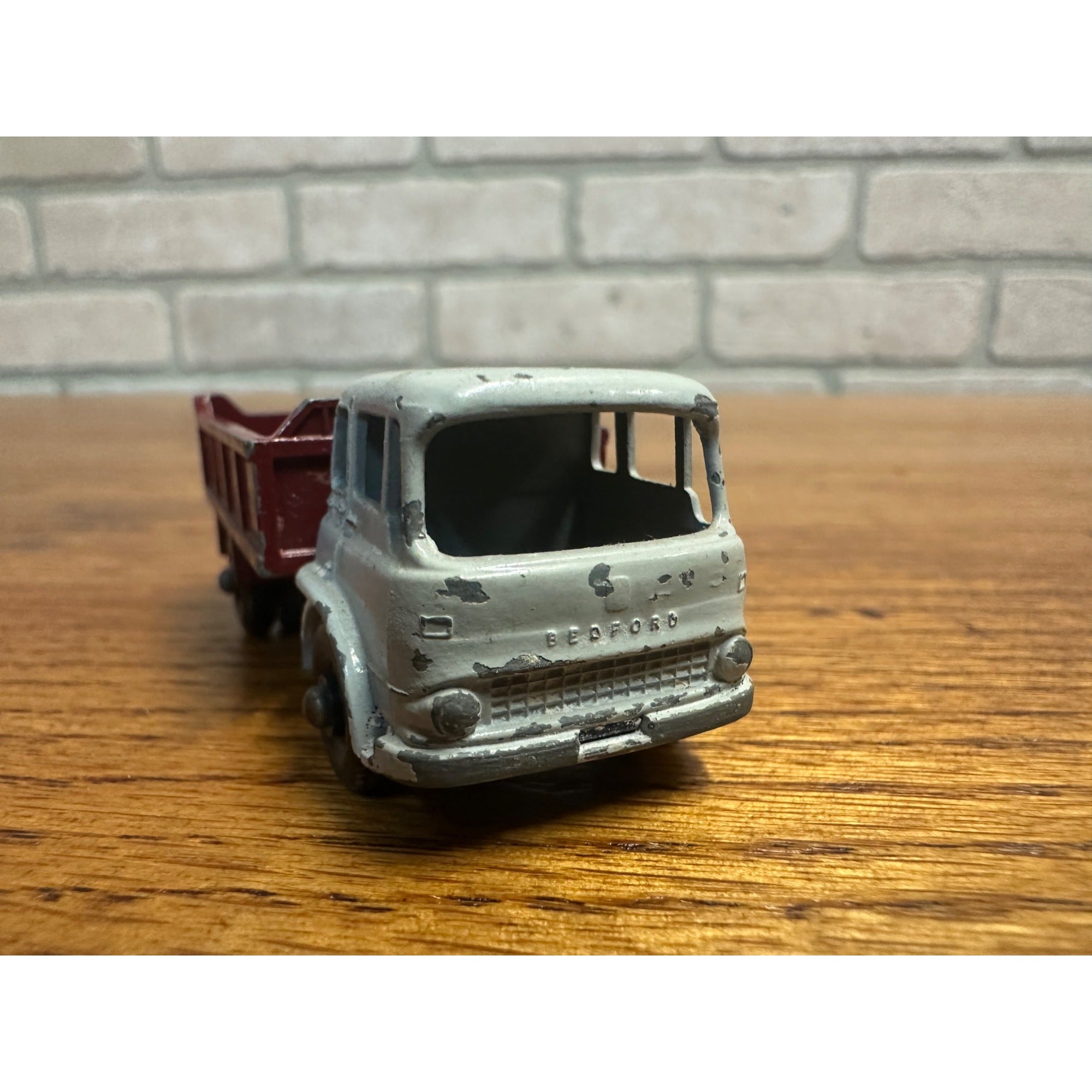 Vintage Lesney Matchbox No.3 Bedford 7.5 Ton Tipper Truck