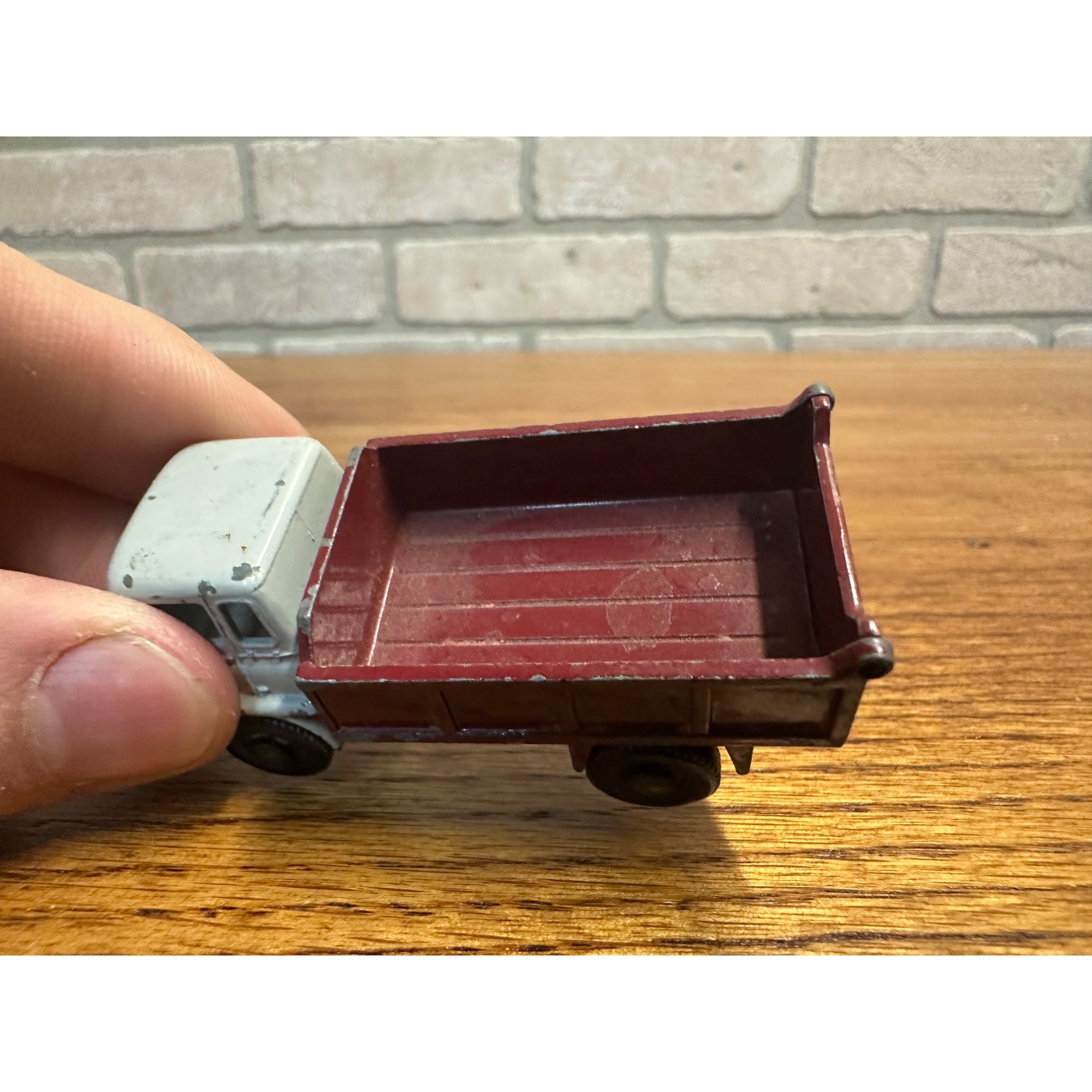 Vintage Lesney Matchbox No.3 Bedford 7.5 Ton Tipper Truck