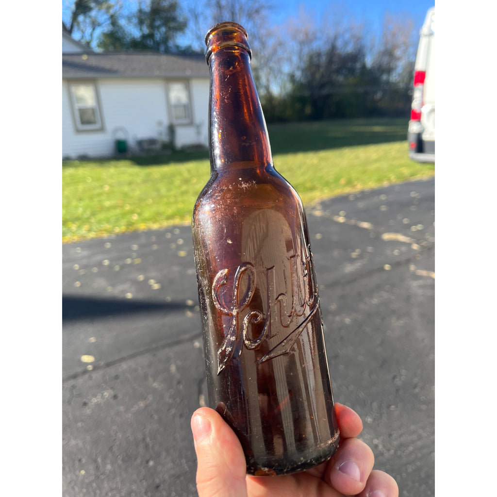 Pre-Pro Schlitz Brewing Company Milwaukee Vintage Amber Brown Beer Bottle Wis