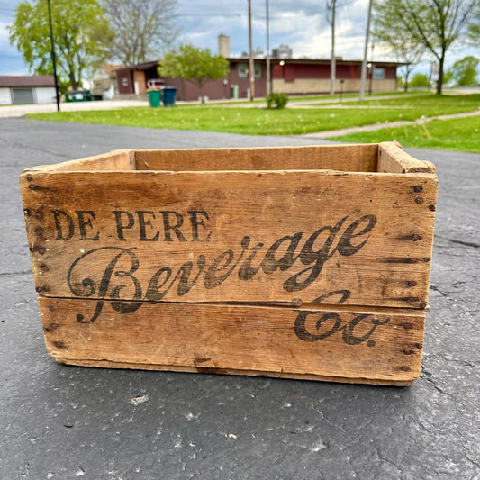 RARE Vintage c1930s De Pere Beverage Company Wooden Soda Crate Wis Wisconsin