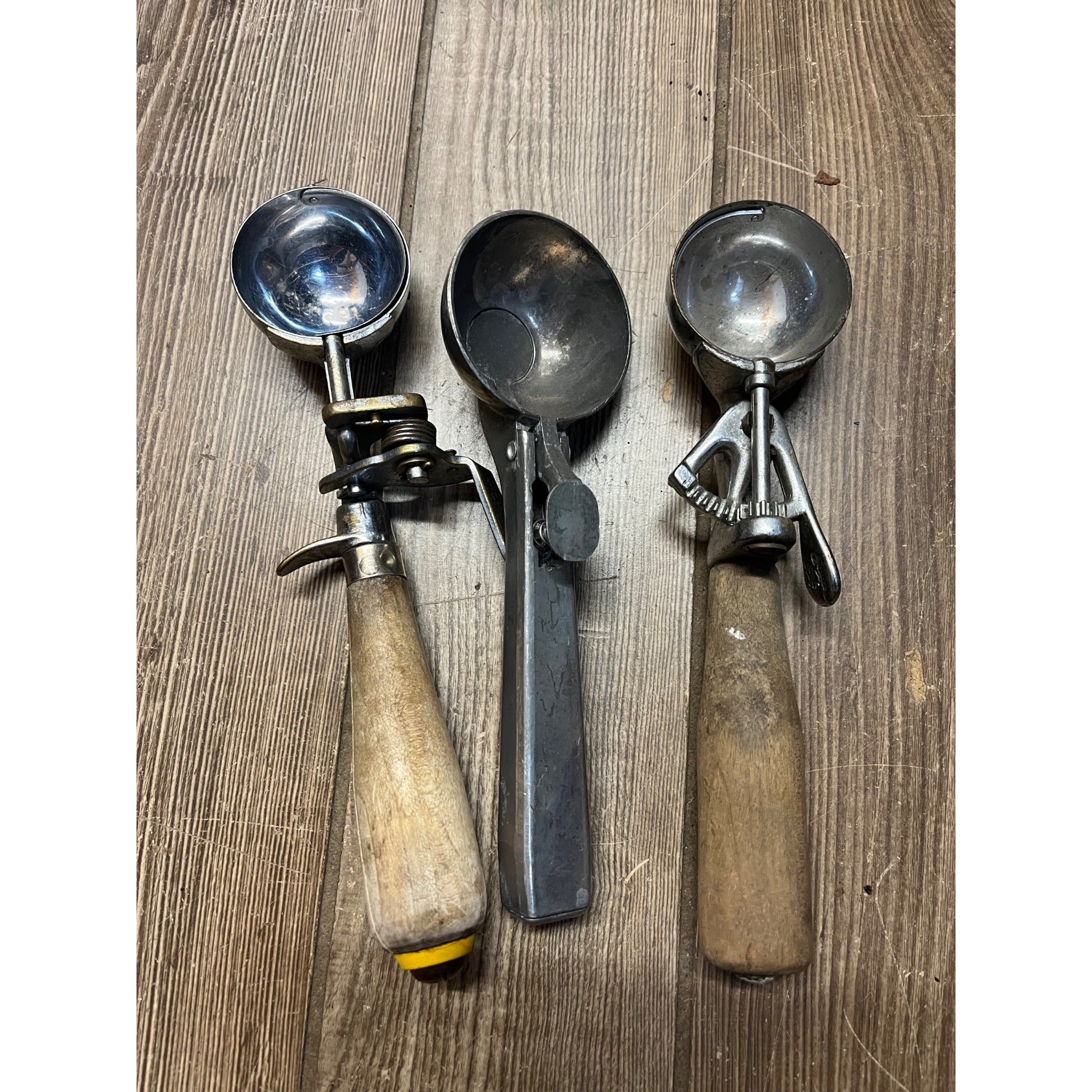 Antique Vintage Lot (3) Ice Cream Scoops Scoopers Kitchen Decor Wood Handle Release Push