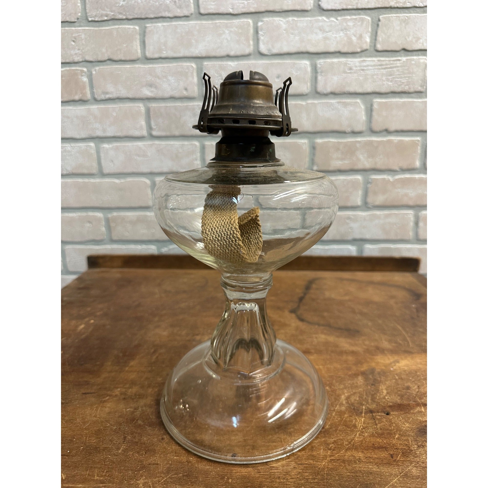 Antique 1900s Riverside 8-Panel Pedestal Oil Lamp Glass EAPG w/ Queen Anne 2 Burner