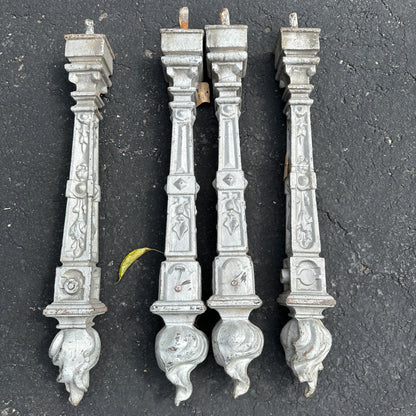 ANTIQUE 1800S CAST IRON FLAME FINIALS SHORT FENCE / HITCHING POSTS LOT (4) BOLLARDS