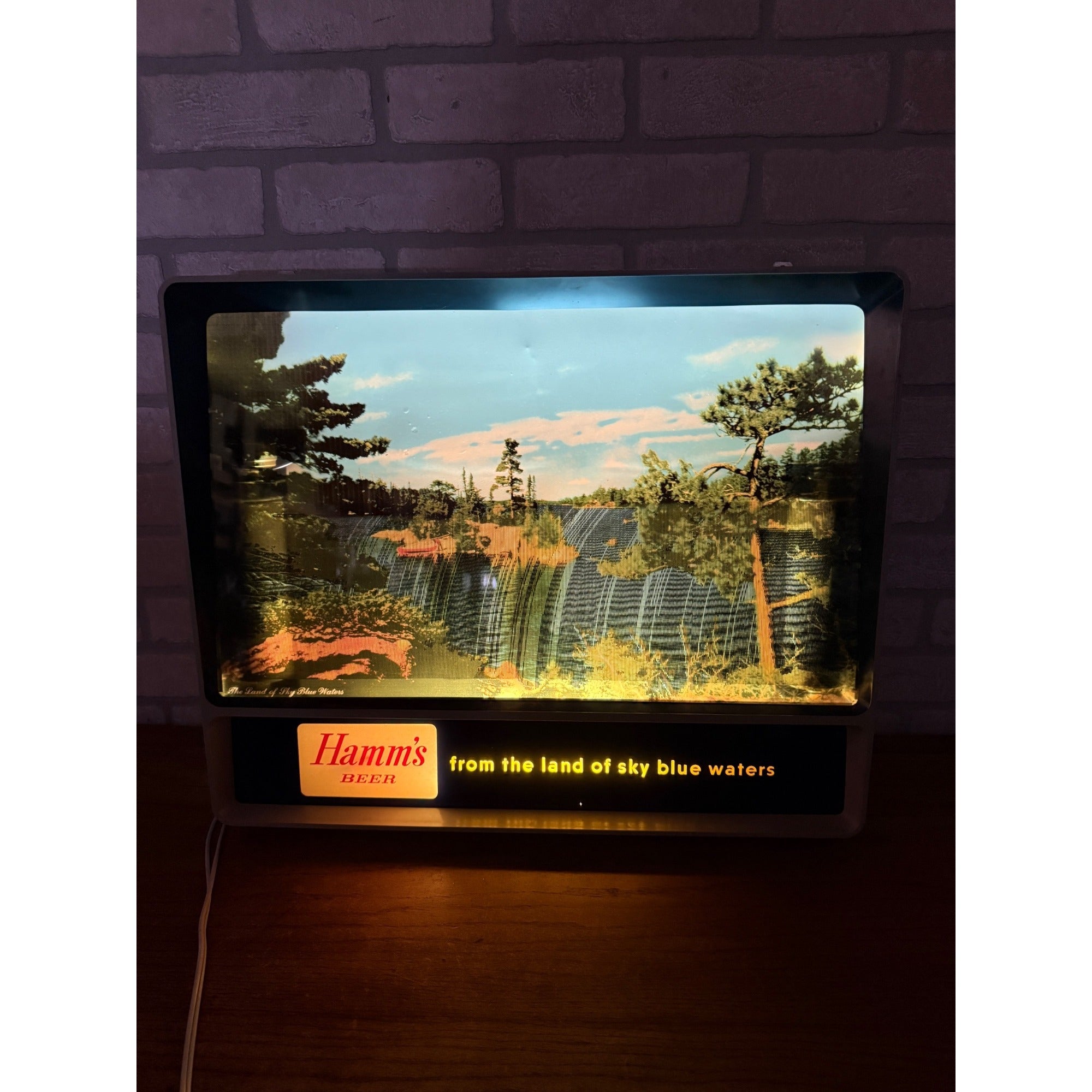 Vintage 1950s Motion Sign Hamm's Beer TV Rippler Lighted Motion Sign