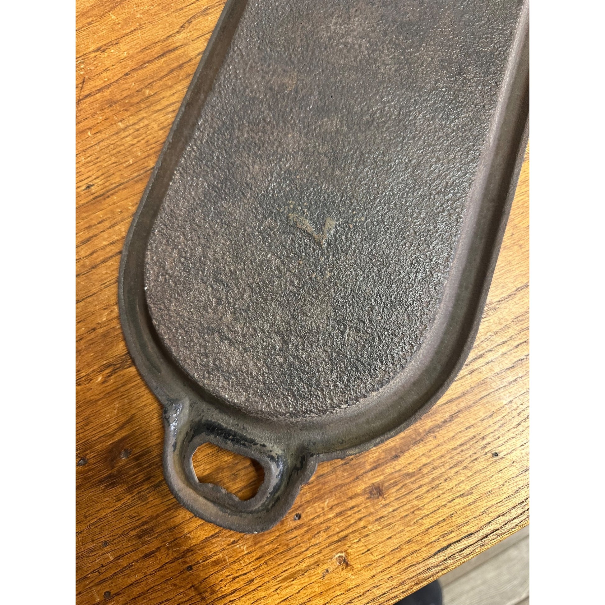 Antique 1800s Unmarked Cast Iron Oval Griddle Pan Gate Marked Fish Fryer Handles