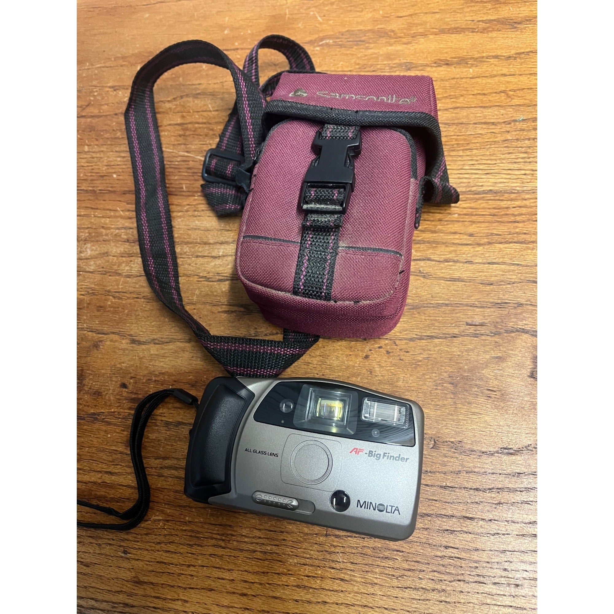 Minolta AF-Big Finder 35mm Point and Shoot Film Camera w/ Carrying Case