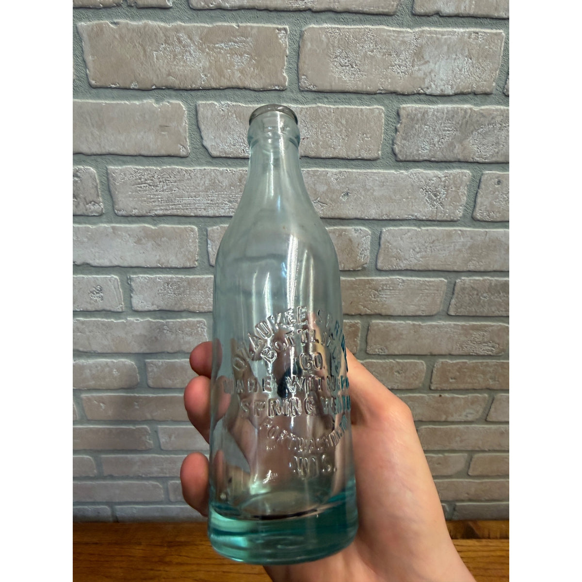 Embossed Ozaukee Springs Bottling Co Port Washington Wis Wisconsin Soda Bottle