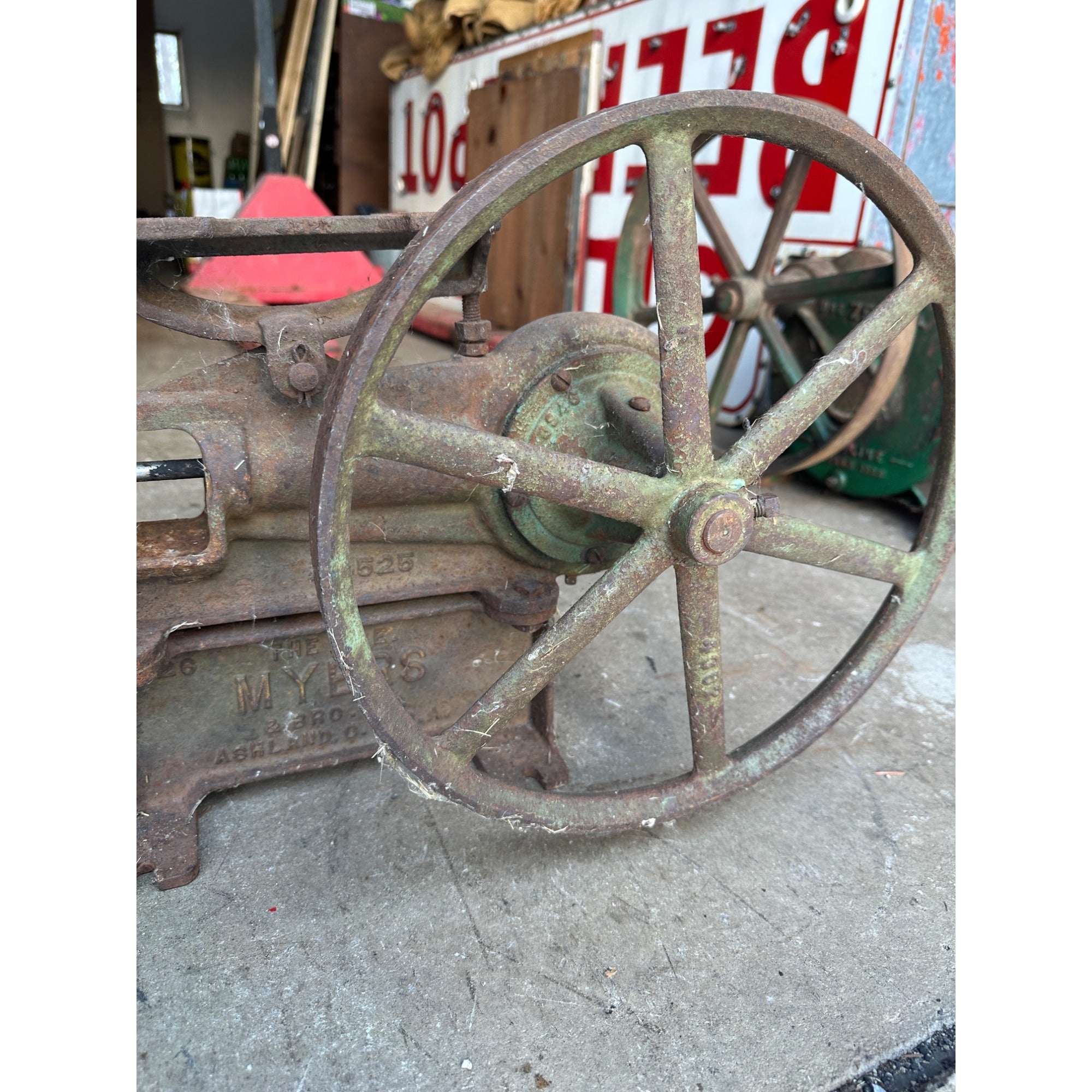 Antique Vintage F.E. Myers & Bros. Cast Iron Windmill Water Pump Jack Ashland OH