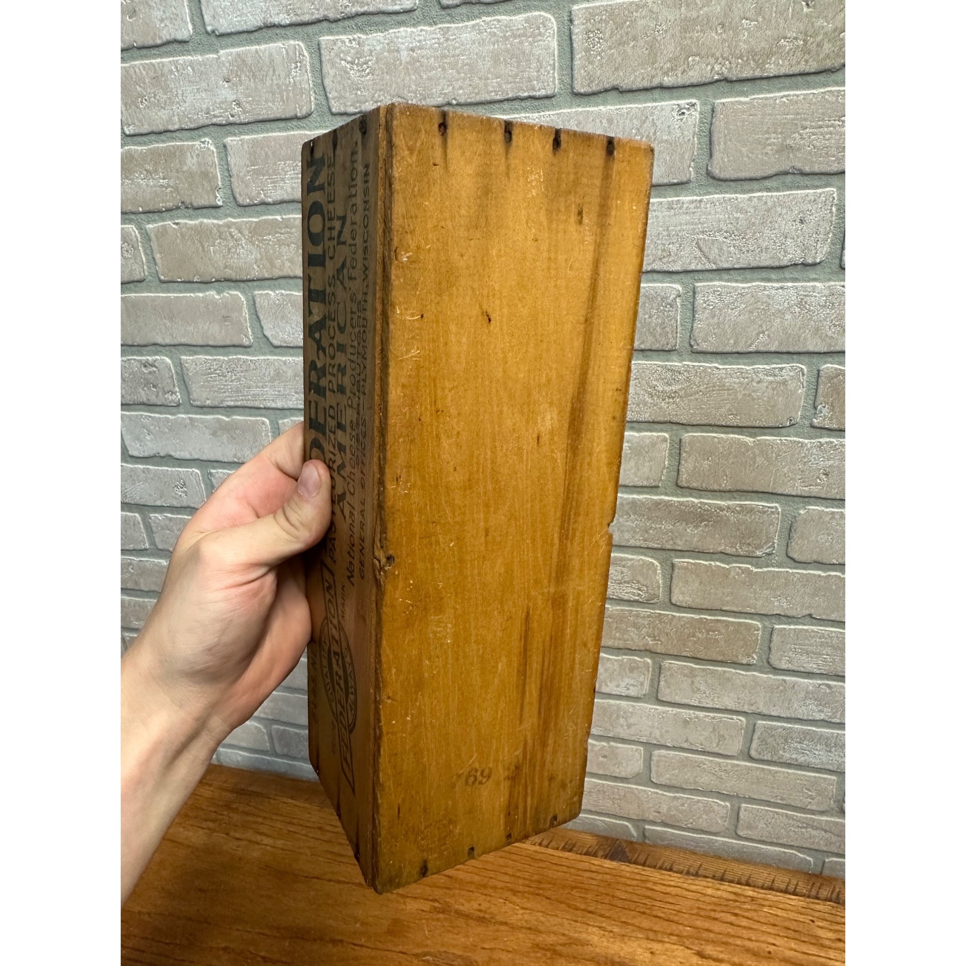 Vintage Wisconsin Federation Cheese Products Wooden Box Plymouth Wis 5lb