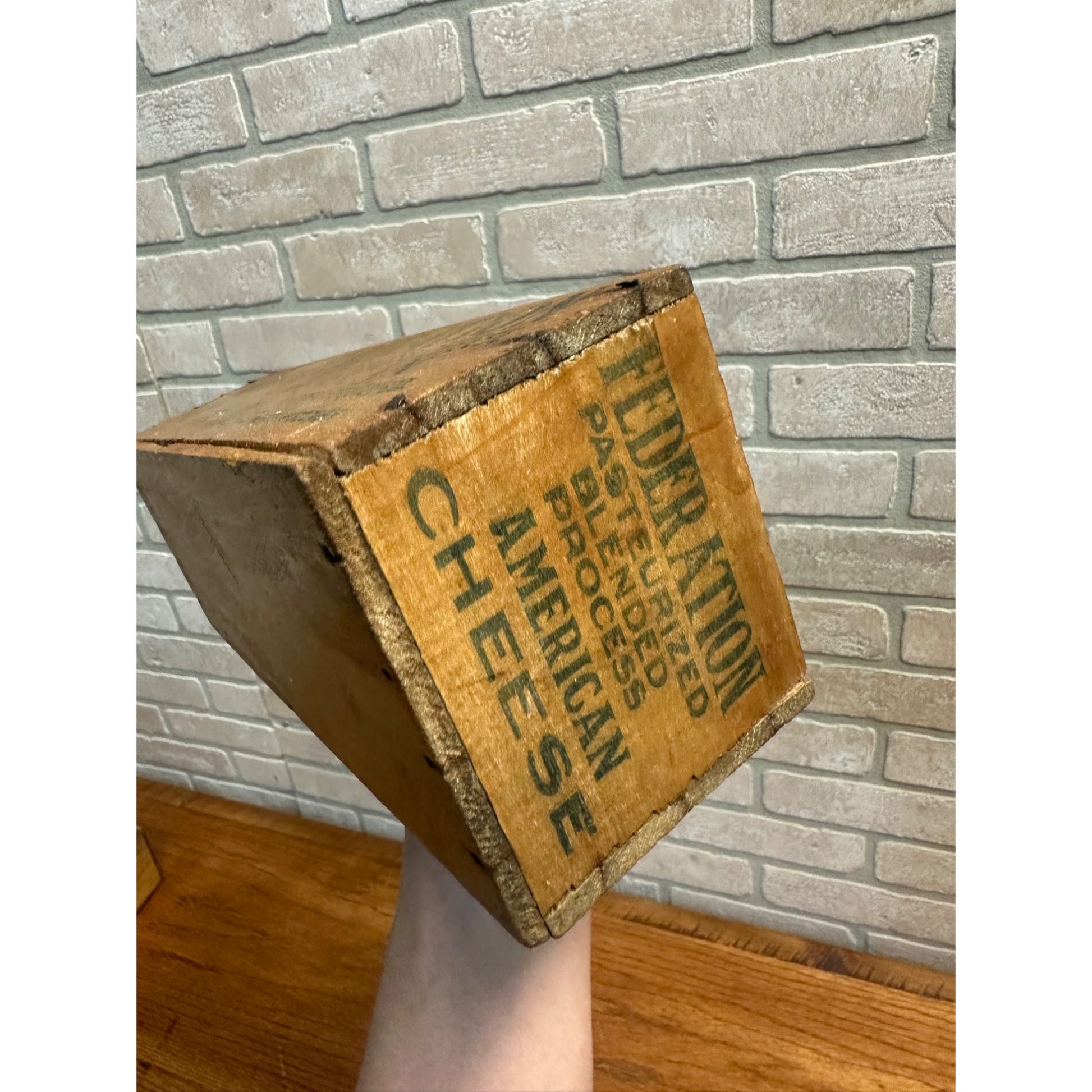 Vintage Wisconsin Federation Cheese Products Wooden Box Plymouth Wis 5lb