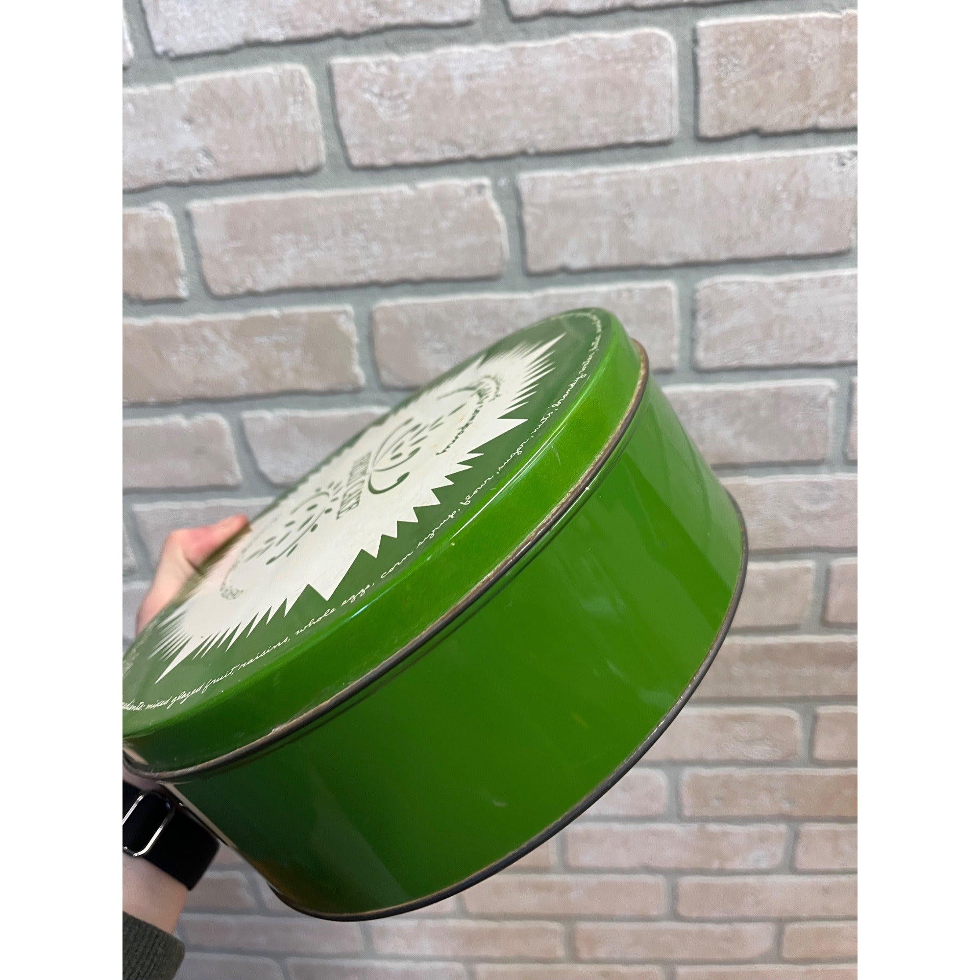 Vintage 1950s Marshall Fields Department Store Fruit Cake Tin 8.5"