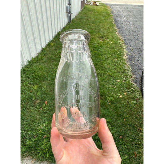 Vintage 1940s Fountain City Dairy Fond du Lac Wis Glass Milk Bottle Pint