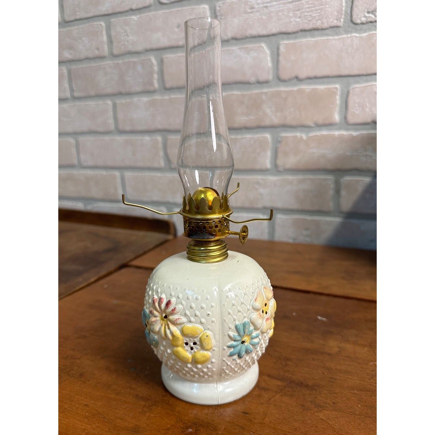 ANTIQUE CONSOLIDATED MILK GLASS COSMOS MINIATURE OIL LAMP W/ CHIMNEY & SHADE