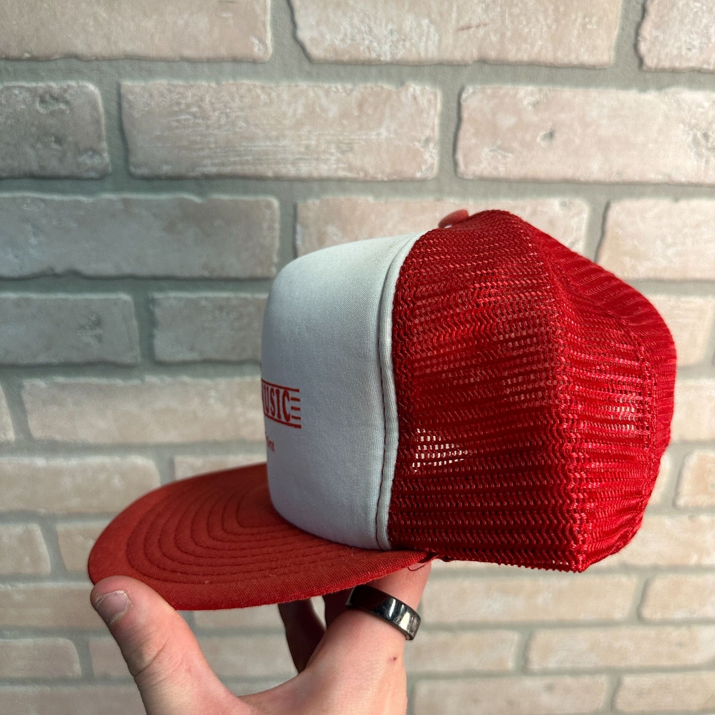 HOUSE OF MUSIC STEVENS POINT WIS MESH RETRO SNAPBACK HAT RED