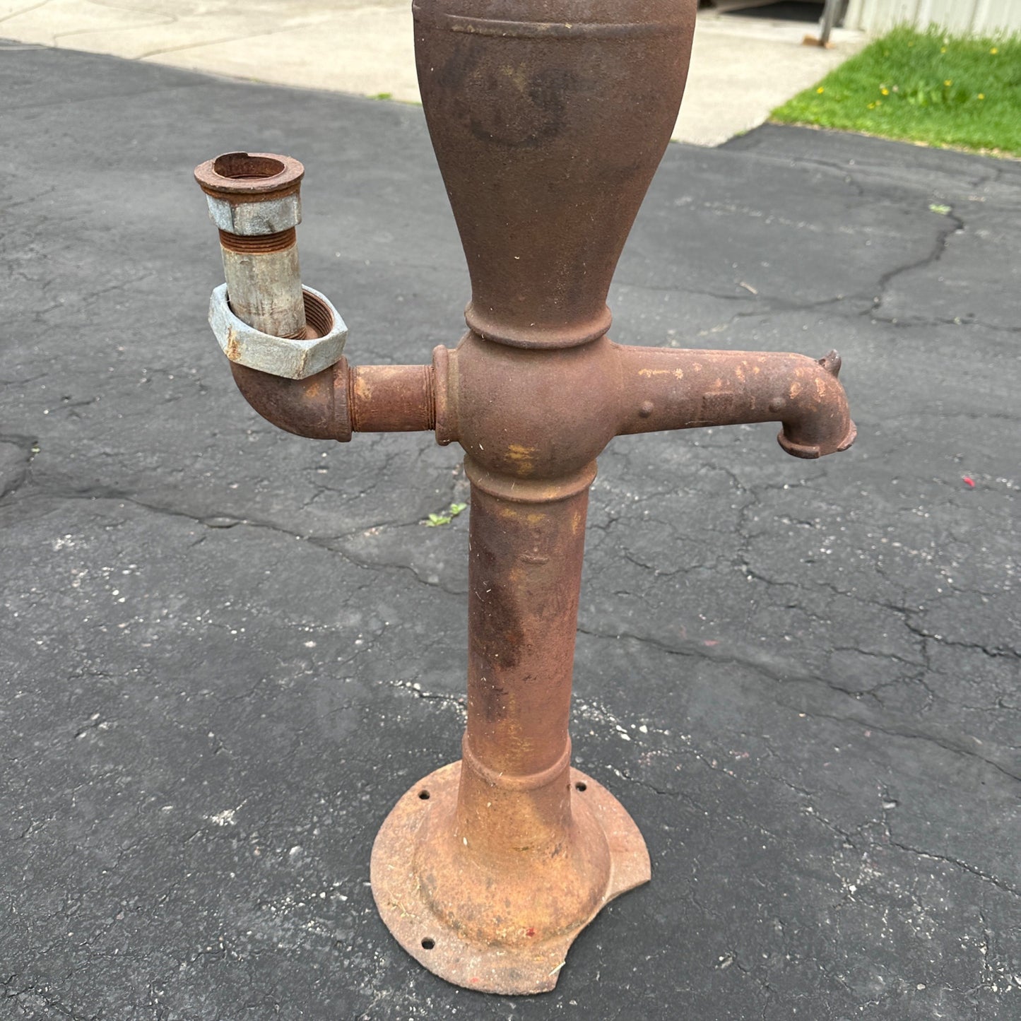 Antiuqe Cast Iron Ward Pump Co Water Pump Garden Decor Statue