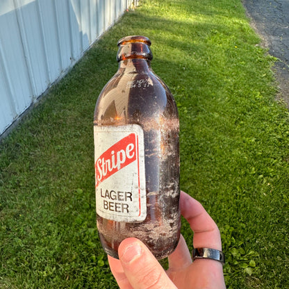 Vintage 1940s Red Stripe Lager Beer ACL Amber Brown Bottle Jamaica WIs Wisconsin