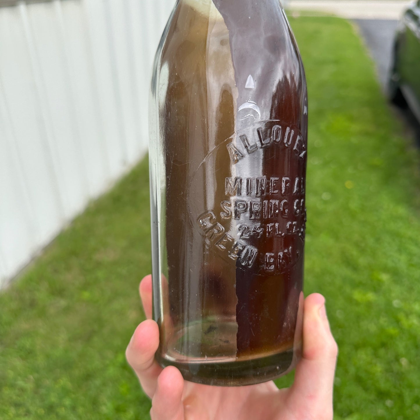 ALLOUEZ MINERAL SPRING CO GREEN BAY WIS 24OZ SLUG PLATE BOTTLE W STOPPER