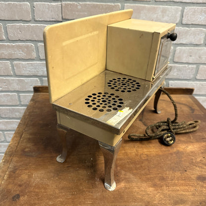 Vintage 1930s Metal Ware Corp. Child's Electric Play Stove - Works - Two Rivers Wis