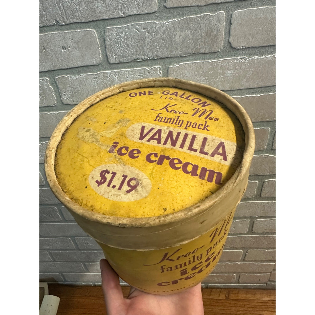 Vintage 1950s Kree-Mee Ice Cream Cardboard Carton Gallon Godfrey Milwaukee WI Wis