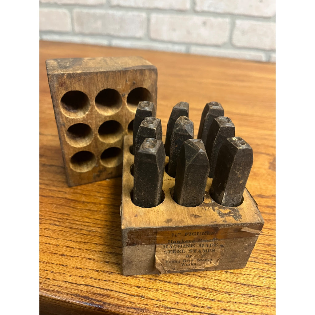 Vintage Hawkeye 3/8" Steel Stamp Figures Number Punch Set Wood Case Young Bros