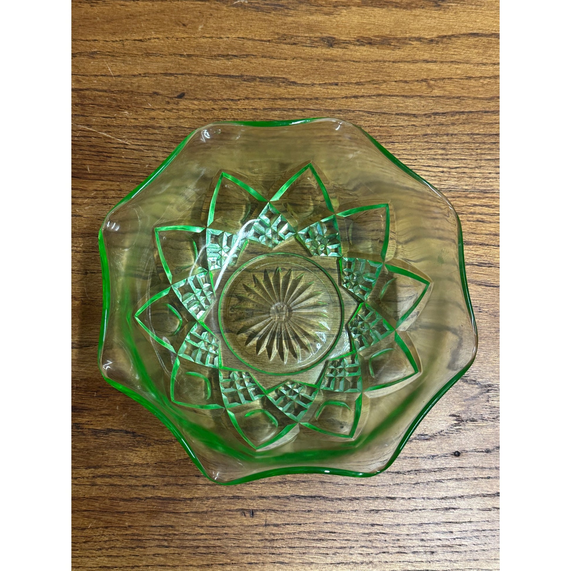 Vintage Uranium Glass Hazel Atlas Large 8" Berry Fruit Bowl Green Diamond Arches
