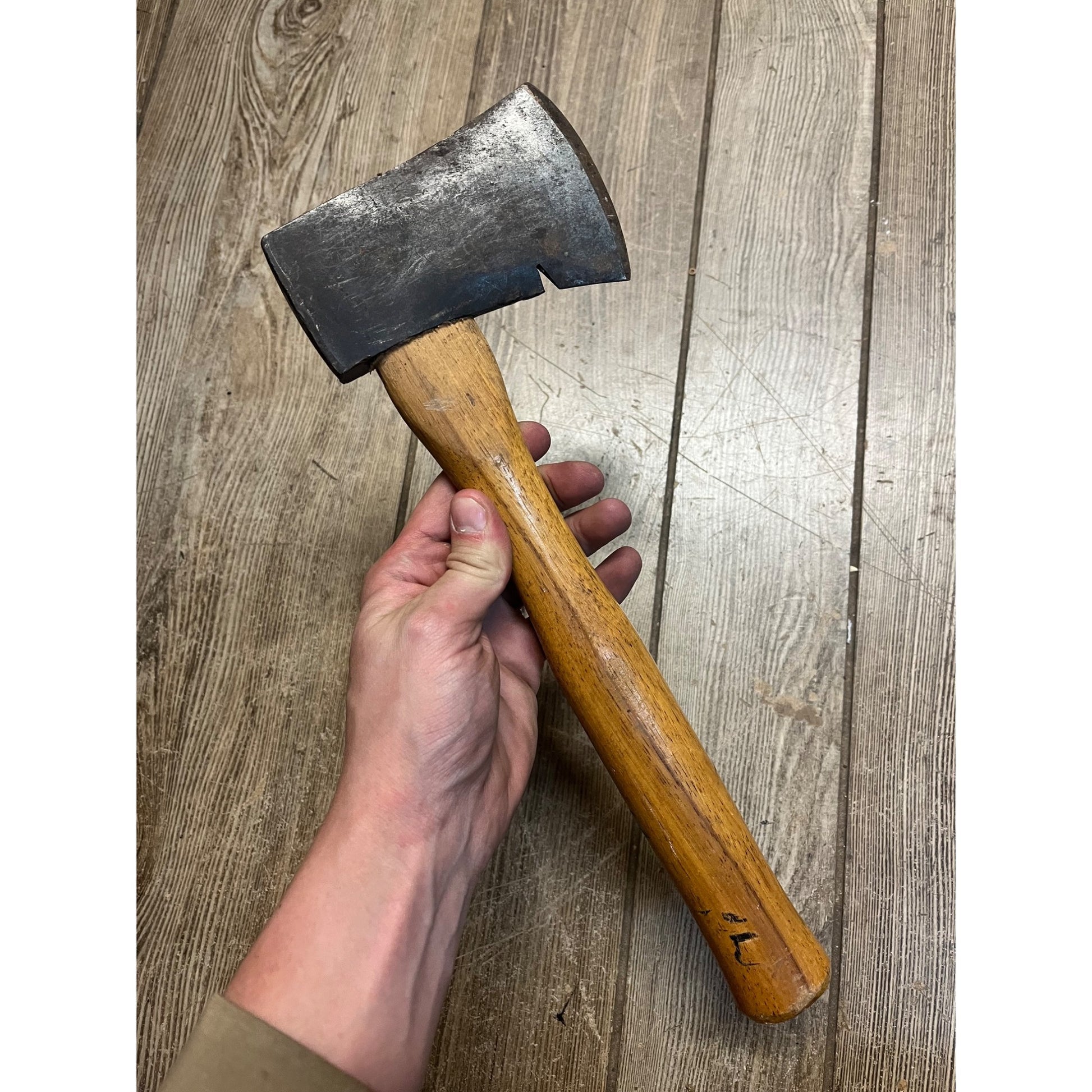 Vintage Wards Master Quality Single Bit Camp Axe Hatchet 1lb 10oz Tru-Test Handle