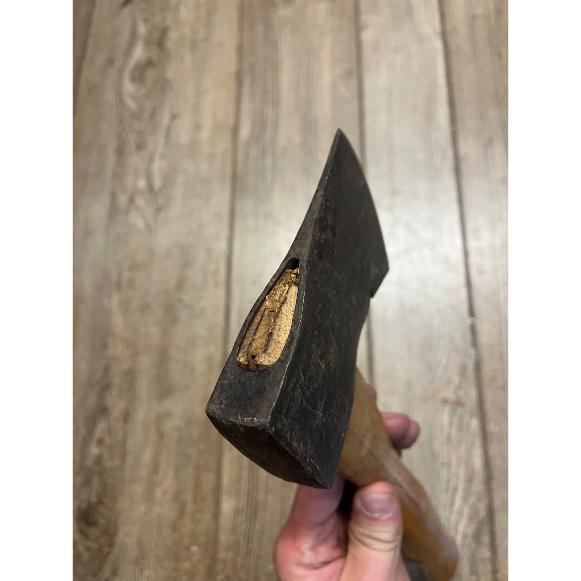 Vintage Wards Master Quality Single Bit Camp Axe Hatchet 1lb 10oz Tru-Test Handle