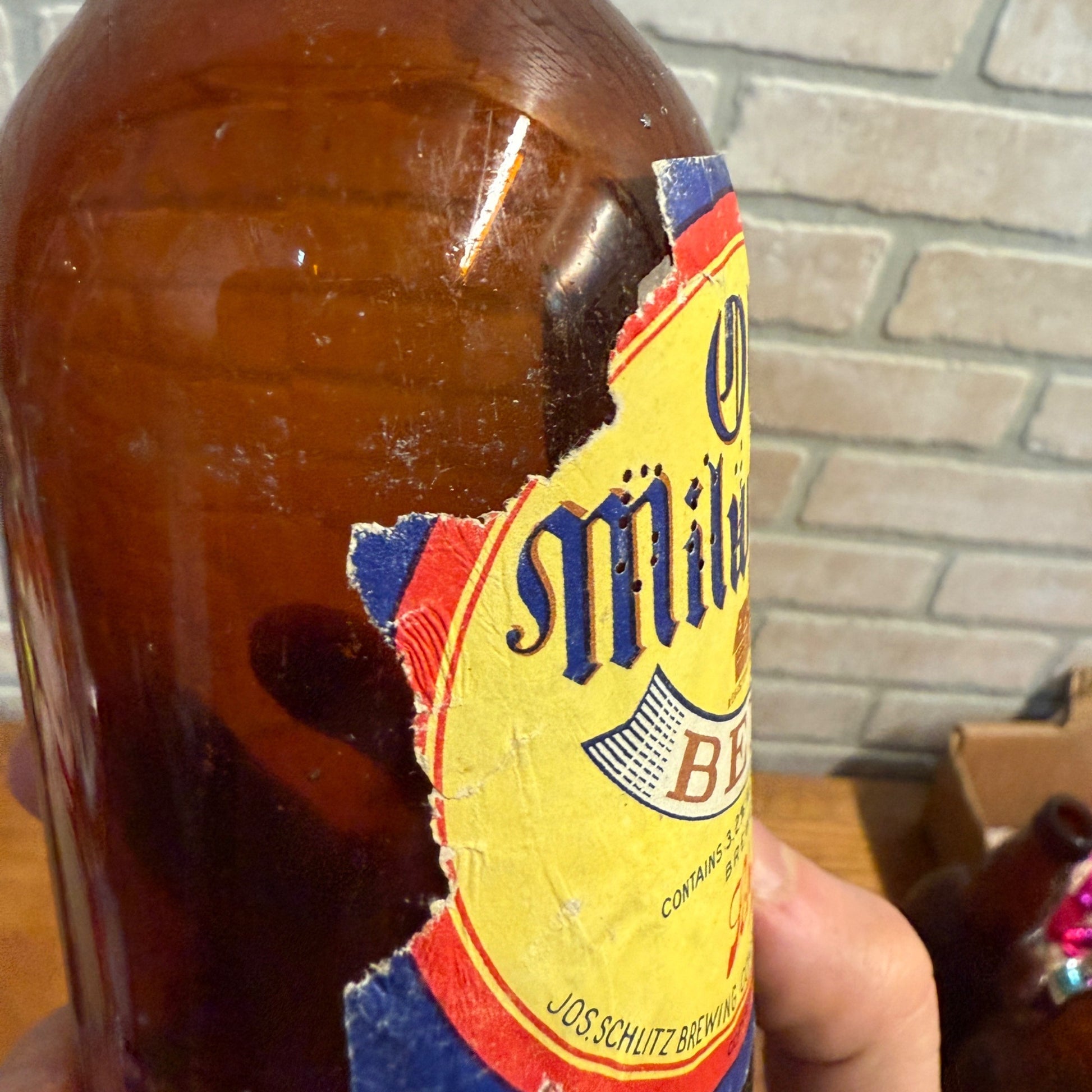 Vintage Old Milwaukee Schlitz IRTP Label Beer Bottle Wisconsin 12oz Steinie