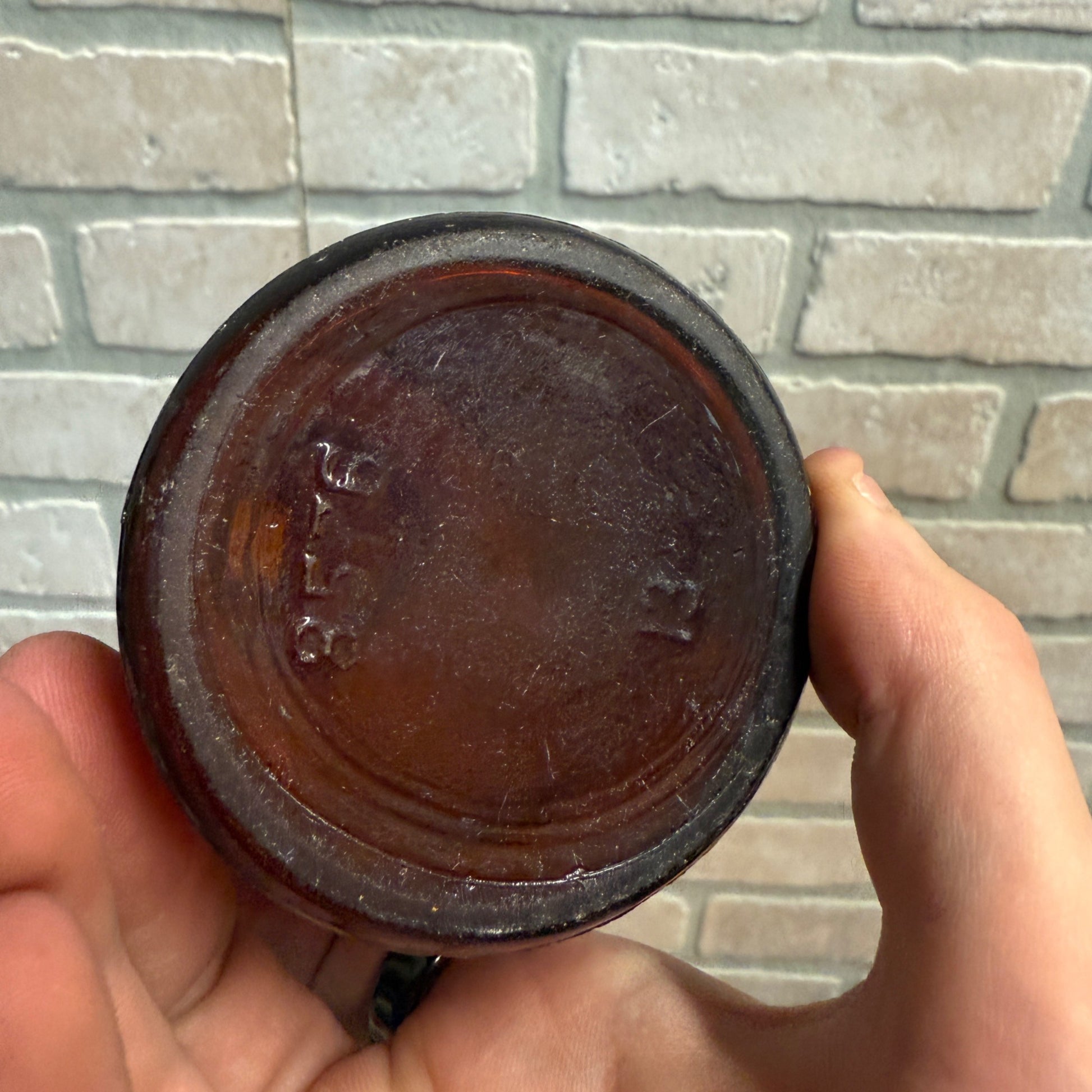 Vintage Old Milwaukee Schlitz IRTP Label Beer Bottle Wisconsin 12oz Steinie