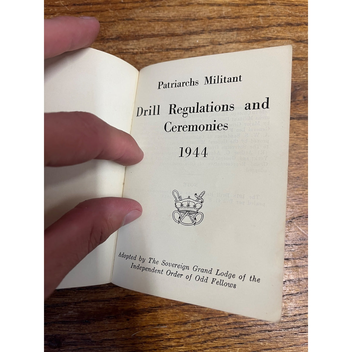 ODD FELLOWS MILITANT DRILL & CEREMONY BOOK 1944 Scarce